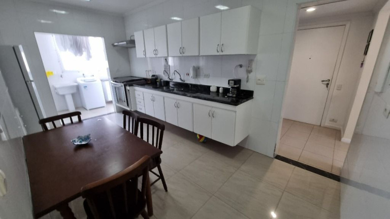 Imagem Apartamento com 3 Quartos à Venda, 130 m² em Pitangueiras - Guarujá