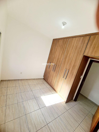 Imagem Casa com 3 Quartos à Venda, 140 m²