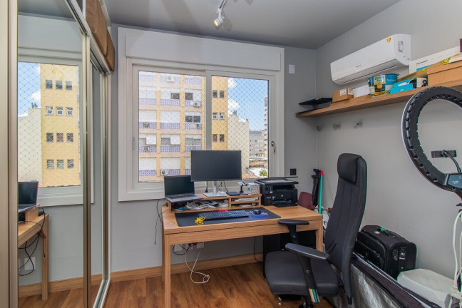 Imagem Apartamento com 3 Quartos à Venda, 93 m² em Cidade Baixa - Porto Alegre Imagem Apartamento com 3 Quartos à Venda, 93 m² em Cidade Baixa - Porto Alegre