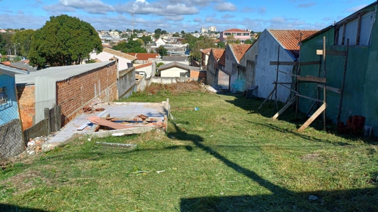 Terreno à Venda,  em Xaxim - Curitiba
