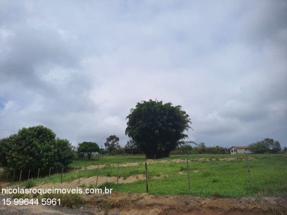Imagem Imóvel com 1 Quarto à Venda, 10.400 m² em Faxinal - Angatuba Imagem Imóvel com 1 Quarto à Venda, 10.400 m² em Faxinal - Angatuba