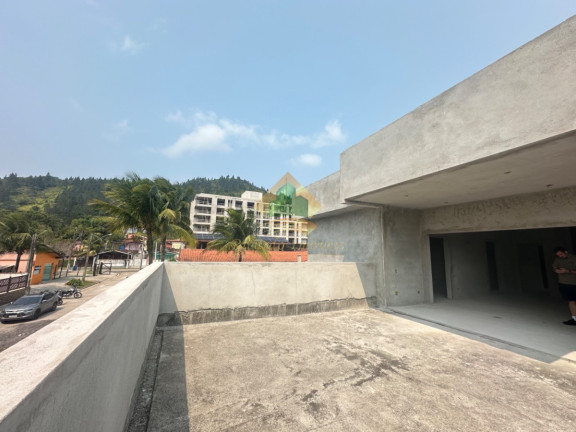 Imagem Casa com 4 Quartos à Venda, 320 m² em Toninhas - Ubatuba Imagem Casa com 4 Quartos à Venda, 320 m² em Toninhas - Ubatuba