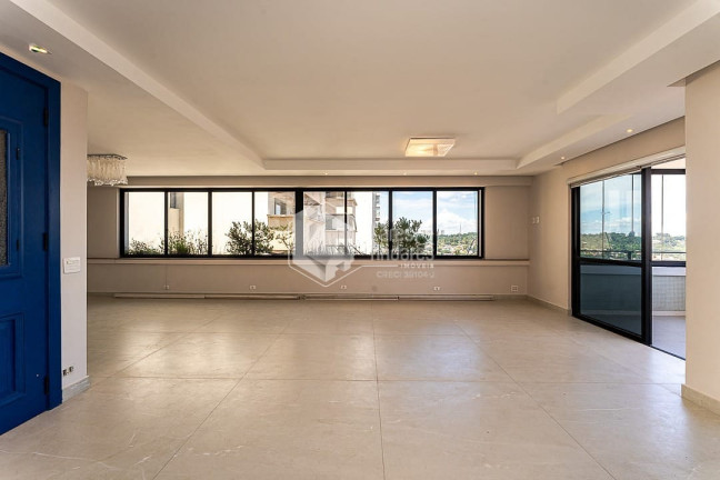 Foto do imóvel Apartamento com 3 Quartos à Venda, 180 m² em Vila Alexandria - São Paulo