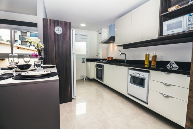 Imagem Apartamento com 2 Quartos à Venda, 65 m² em Santana - Porto Alegre
