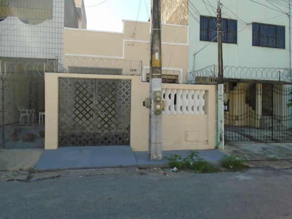 Casa com 2 Quartos à Venda, 109 m² em José Bonifácio - Fortaleza