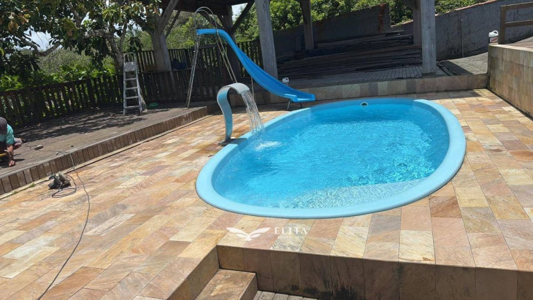Imagem Casa com 6 Quartos à Venda,  em Itajuba - Barra Velha