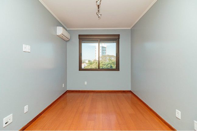 Imagem Apartamento com 2 Quartos à Venda, 62 m² em Passo Da Areia - Porto Alegre