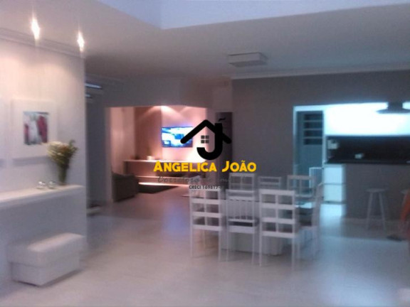 Imagem Sobrado com 3 Quartos à Venda, 250 m² em Jardim Virgínia Ii - Guarujá Imagem Sobrado com 3 Quartos à Venda, 250 m² em Jardim Virgínia Ii - Guarujá