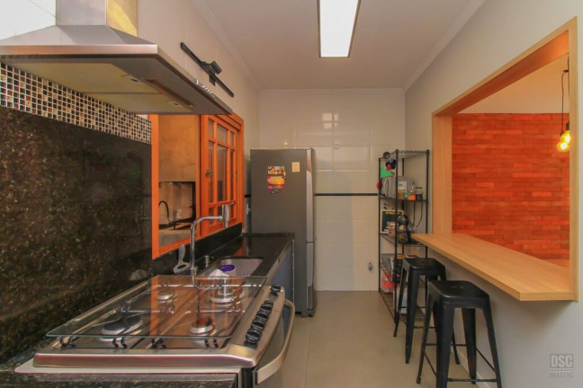 Imagem Imóvel com 3 Quartos à Venda, em Hípica - Porto Alegre Imagem Imóvel com 3 Quartos à Venda, em Hípica - Porto Alegre