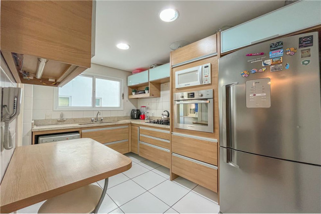 Imagem Apartamento com 3 Quartos à Venda, 134 m² em Passo Da Areia - Porto Alegre