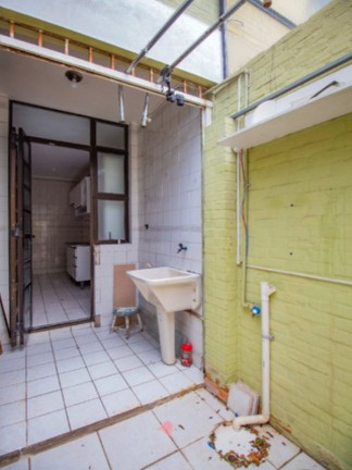 Imagem Sobrado com 4 Quartos à Venda, 115 m² em Jardim Sabará - Porto Alegre Imagem Sobrado com 4 Quartos à Venda, 115 m² em Jardim Sabará - Porto Alegre