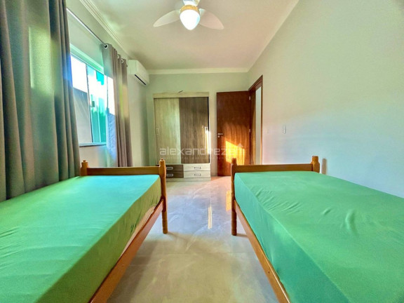 Imagem Casa com 3 Quartos à Venda, 121 m² em Bombas - Bombinhas