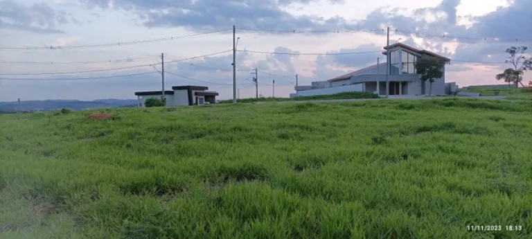 Imagem Terreno à Venda, 600 m² em Jardim Julieta - Taubaté