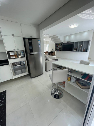 Imagem Casa com 3 Quartos à Venda, 235 m² em Alphaville - Santana De Parnaíba Imagem Casa com 3 Quartos à Venda, 235 m² em Alphaville - Santana De Parnaíba