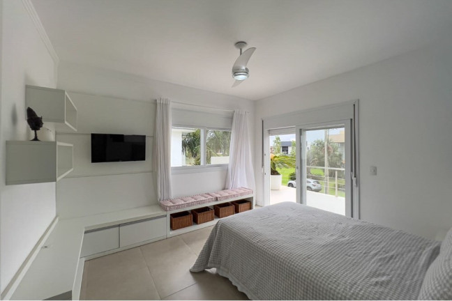 Imagem Casa de Condomínio com 5 Quartos à Venda, 413 m² em Remanso - Xangri-lá