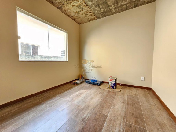 Imagem Casa com 3 Quartos à Venda, 300 m² em Vargem Grande - Teresópolis