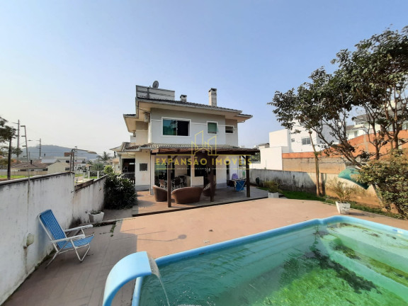 Imagem Casa com 3 Quartos à Venda, 185 m² em Pedra Branca - Palhoça Imagem Casa com 3 Quartos à Venda, 185 m² em Pedra Branca - Palhoça