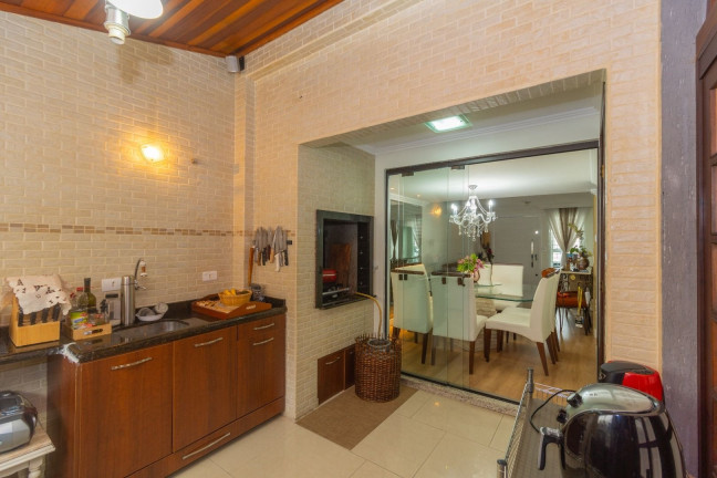 Imagem Casa com 3 Quartos à Venda, 175 m² em Seminário - Curitiba