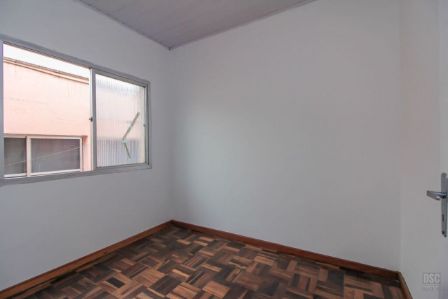 Imagem Imóvel com 2 Quartos à Venda, 42 m² em Cristal - Porto Alegre Imagem Imóvel com 2 Quartos à Venda, 42 m² em Cristal - Porto Alegre