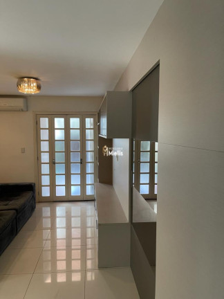 Imagem Imóvel com 2 Quartos à Venda, 20 m² em Vila Ipiranga - Porto Alegre Imagem Imóvel com 2 Quartos à Venda, 20 m² em Vila Ipiranga - Porto Alegre