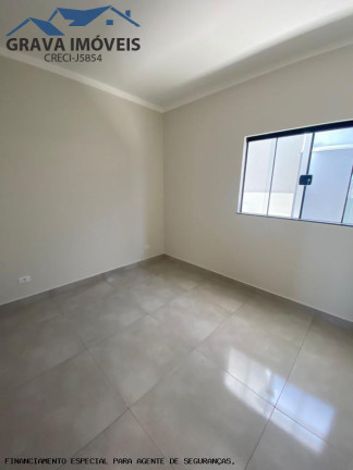 Imagem Imóvel com 3 Quartos à Venda, 67 m² em Universal