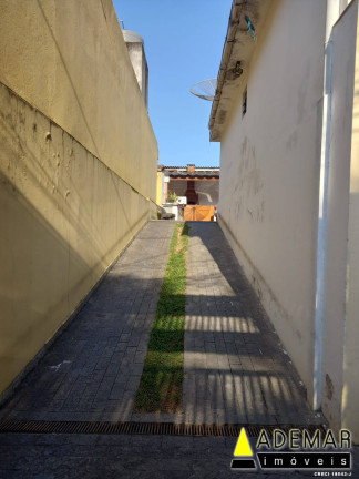 Imagem Casa com 2 Quartos à Venda, 300 m² em Taboão - Diadema