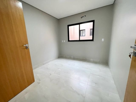 Imagem Sobrado com 4 Quartos à Venda, 160 m² em Vila Rosa - Goiânia