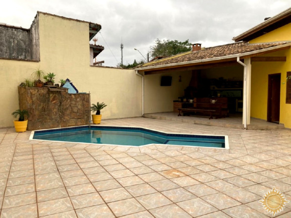 Imagem Casa com 6 Quartos à Venda, 375 m² em Centro - Ubatuba Imagem Casa com 6 Quartos à Venda, 375 m² em Centro - Ubatuba