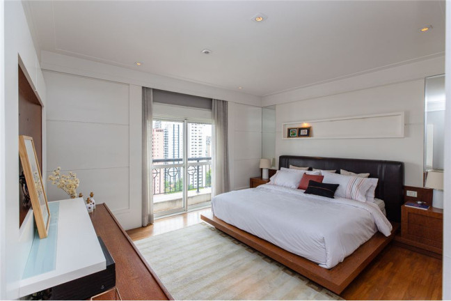 Imagem Apartamento com 3 Quartos à Venda, 300 m² em Moema - São Paulo