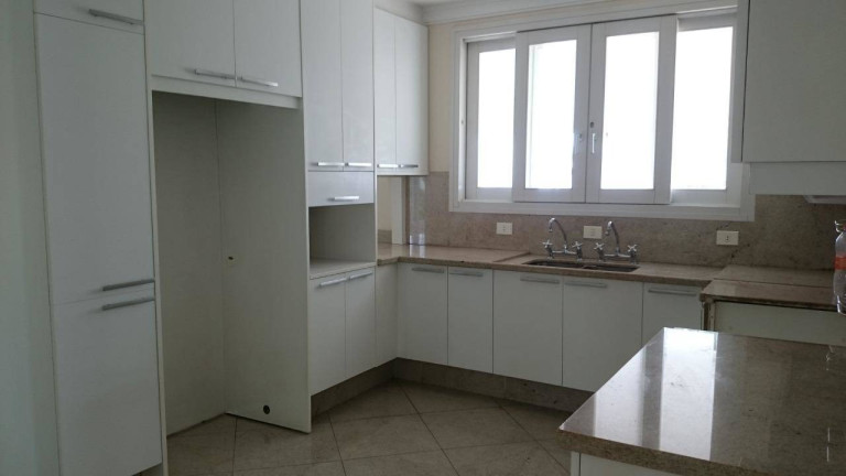 Imagem Casa com 4 Quartos à Venda, 470 m² em Alphaville Residencial Dois - Barueri Imagem Casa com 4 Quartos à Venda, 470 m² em Alphaville Residencial Dois - Barueri