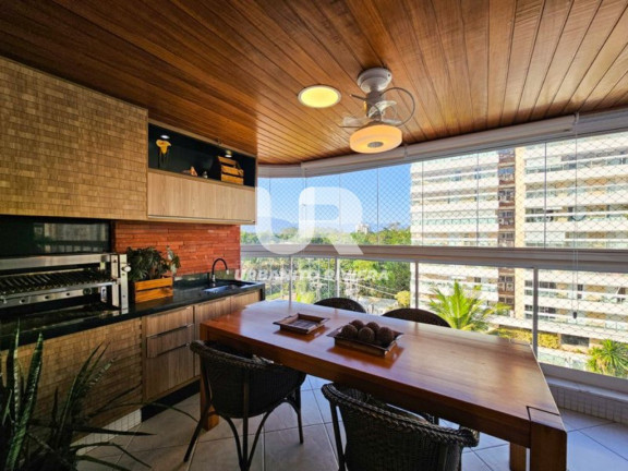 Imagem Imóvel com 4 Quartos à Venda, 132 m² em Riviera | Módulo 07 - Bertioga Imagem Imóvel com 4 Quartos à Venda, 132 m² em Riviera | Módulo 07 - Bertioga