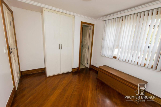 Imagem Casa com 5 Quartos à Venda, 532 m² em Quebra Frascos - Teresópolis Imagem Casa com 5 Quartos à Venda, 532 m² em Quebra Frascos - Teresópolis