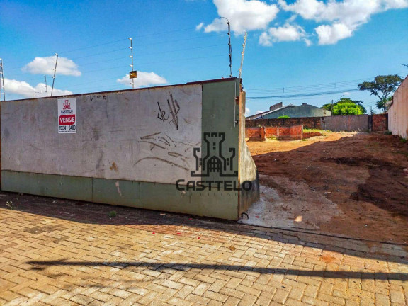 Terreno à Venda, 635 m² em Conjunto Habitacional Alexandre Urbanas - Londrina