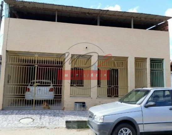 Casa com 3 Quartos à Venda, 170 m² em Tomba - Feira De Santana