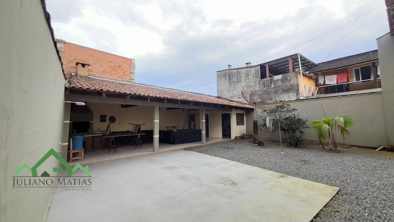 Imagem Sobrado com 5 Quartos à Venda, 280 m² em Costeira - Balneário Barra Do Sul Imagem Sobrado com 5 Quartos à Venda, 280 m² em Costeira - Balneário Barra Do Sul