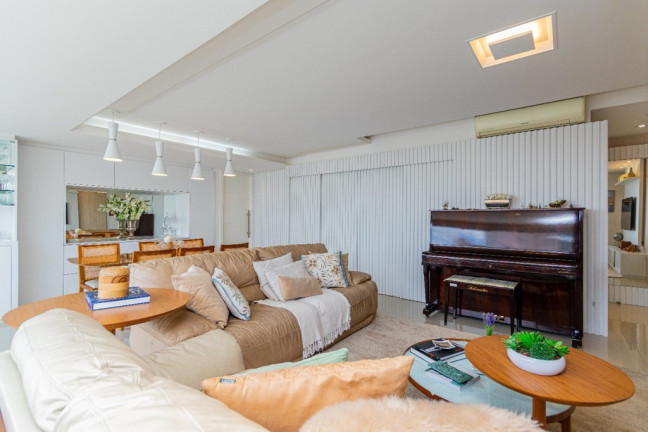 Imagem Apartamento com 3 Quartos à Venda, 125 m² em Jardim Europa - Porto Alegre Imagem Apartamento com 3 Quartos à Venda, 125 m² em Jardim Europa - Porto Alegre