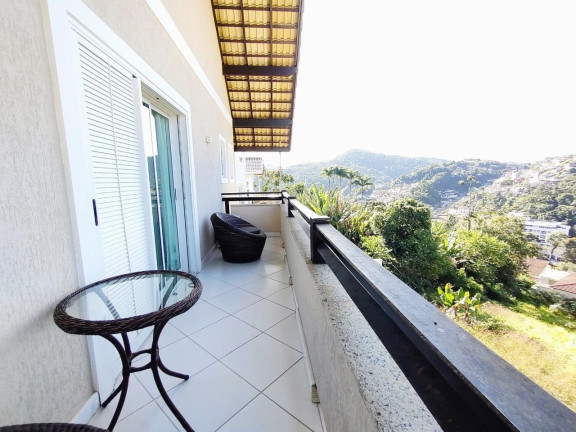 Imagem Casa com 4 Quartos à Venda, 285 m² em Várzea - Teresópolis