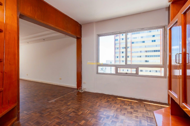 Imagem Apartamento com 3 Quartos à Venda, 210 m² em Cabral - Curitiba