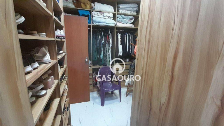 Imagem Casa com 4 Quartos à Venda, 300 m² em Floresta - Belo Horizonte Imagem Casa com 4 Quartos à Venda, 300 m² em Floresta - Belo Horizonte