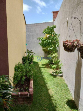 Imagem Casa com 3 Quartos à Venda, 400 m² em Icaraí - Caucaia Imagem Casa com 3 Quartos à Venda, 400 m² em Icaraí - Caucaia
