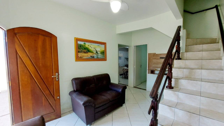 Imagem Casa com 4 Quartos para Temporada, 140 m² em Bombas - Bombinhas Imagem Casa com 4 Quartos para Temporada, 140 m² em Bombas - Bombinhas