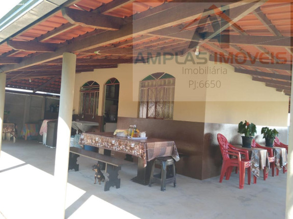 Imagem Casa com 2 Quartos à Venda, 380 m² em Martinho Campos