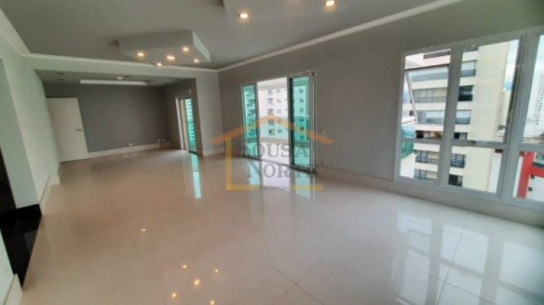 Apartamento com 4 Quartos à Venda, 235 m² em Santana - São Paulo