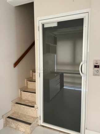 Imagem Casa com 3 Quartos à Venda, 181 m² em Vila Assunção - Porto Alegre