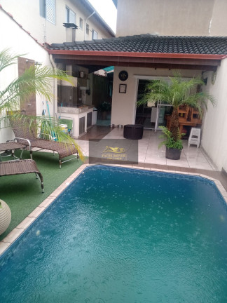 Sobrado com 4 Quartos à Venda, 150 m² em Canto Do Forte - Praia Grande