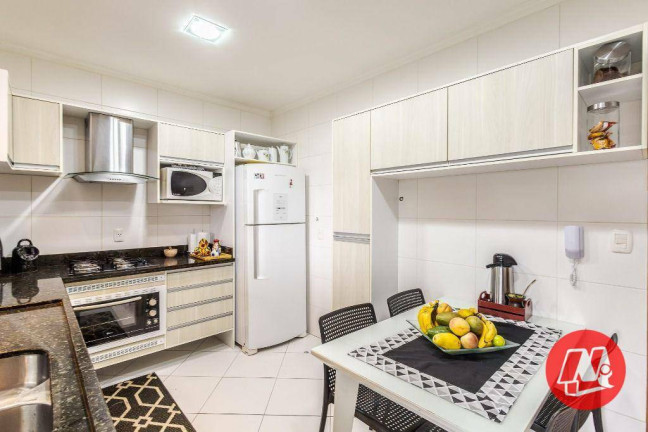 Imagem Apartamento com 3 Quartos à Venda, 201 m² em Vila Ipiranga - Porto Alegre