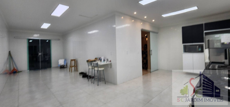 Imagem Casa com 4 Quartos à Venda, 283 m² em Adrianópolis - Manaus