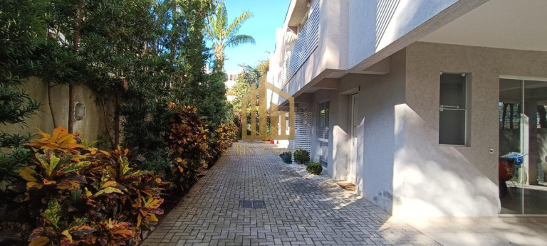 Imagem Casa com 3 Quartos à Venda, 158 m² em Alto Da Rua Xv - Curitiba