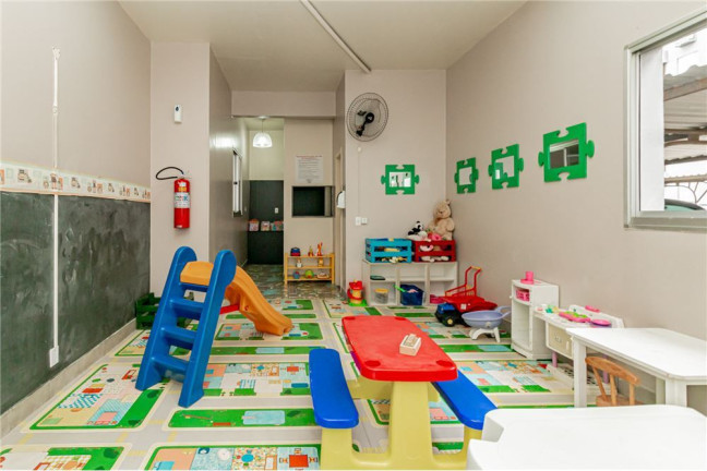 Imagem Imóvel com 2 Quartos à Venda, em Jardim Planalto - Porto Alegre Imagem Imóvel com 2 Quartos à Venda, em Jardim Planalto - Porto Alegre