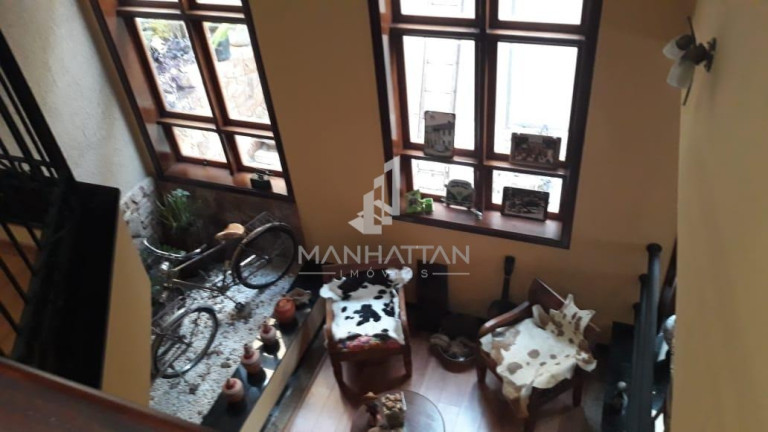 Imagem Sobrado com 5 Quartos à Venda, 329 m² em Vila Brandina - Campinas